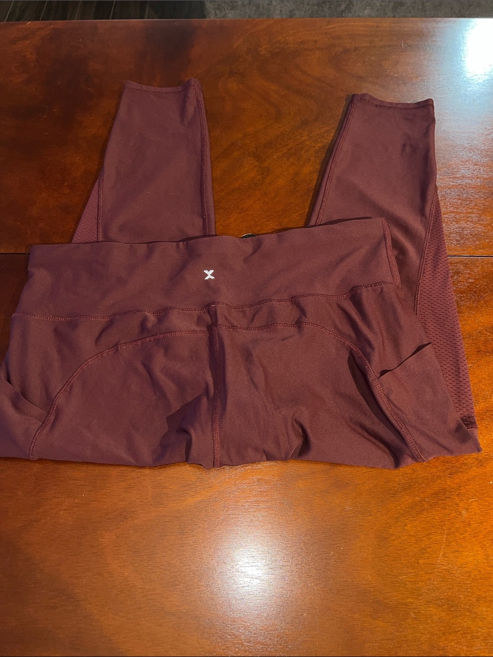 Xersion 7/8 Ankle quick-dri Leggings in Burgundy - Picture 5 of 6
